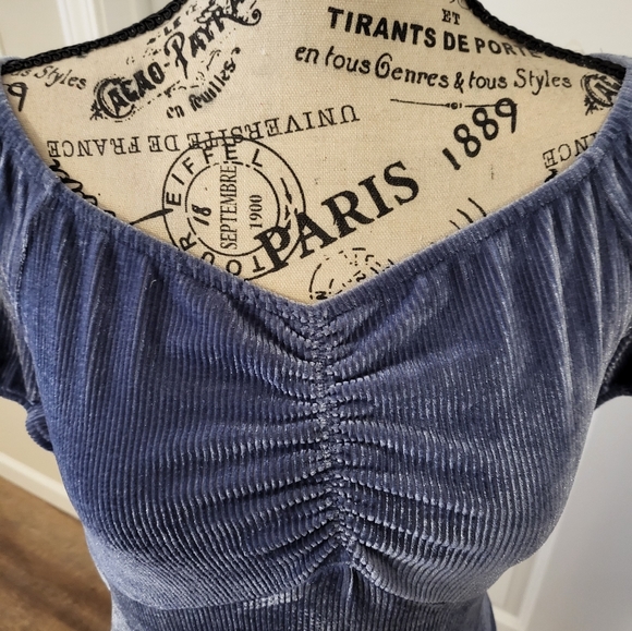 Dress - Picture 3 of 6